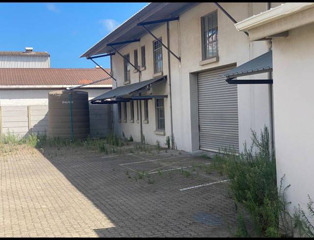 1,111M² WAREHOUSE TO LET IN PAARDEN EILAND